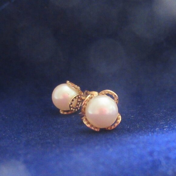 14K Filigree, Yellow Gold w/ 6mm Pearls, Earrings, Vintage, 90s, Floral - Picture 1 of 11